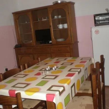 Studio Fur 22 Personen In Poljica Bei Trogir, Dalmatien Kastela Und Umumgebung Apartment *